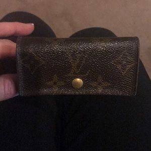 LV keyholder